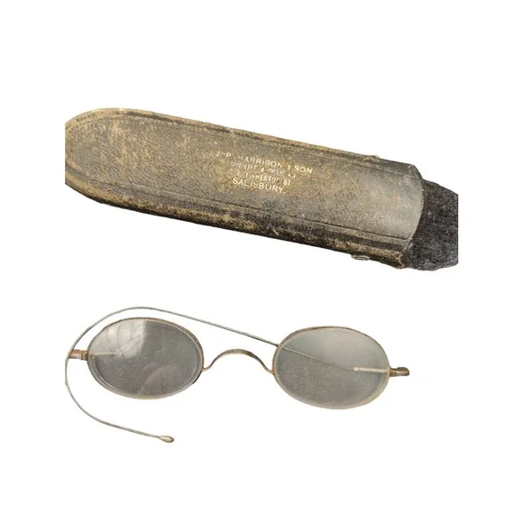 Antique Gorham Silver Black Purse w/ Antique Glasses and Gloves inside - Picture 3 of 6